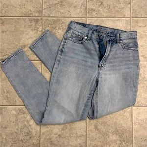 American Eagle Mom Jeans